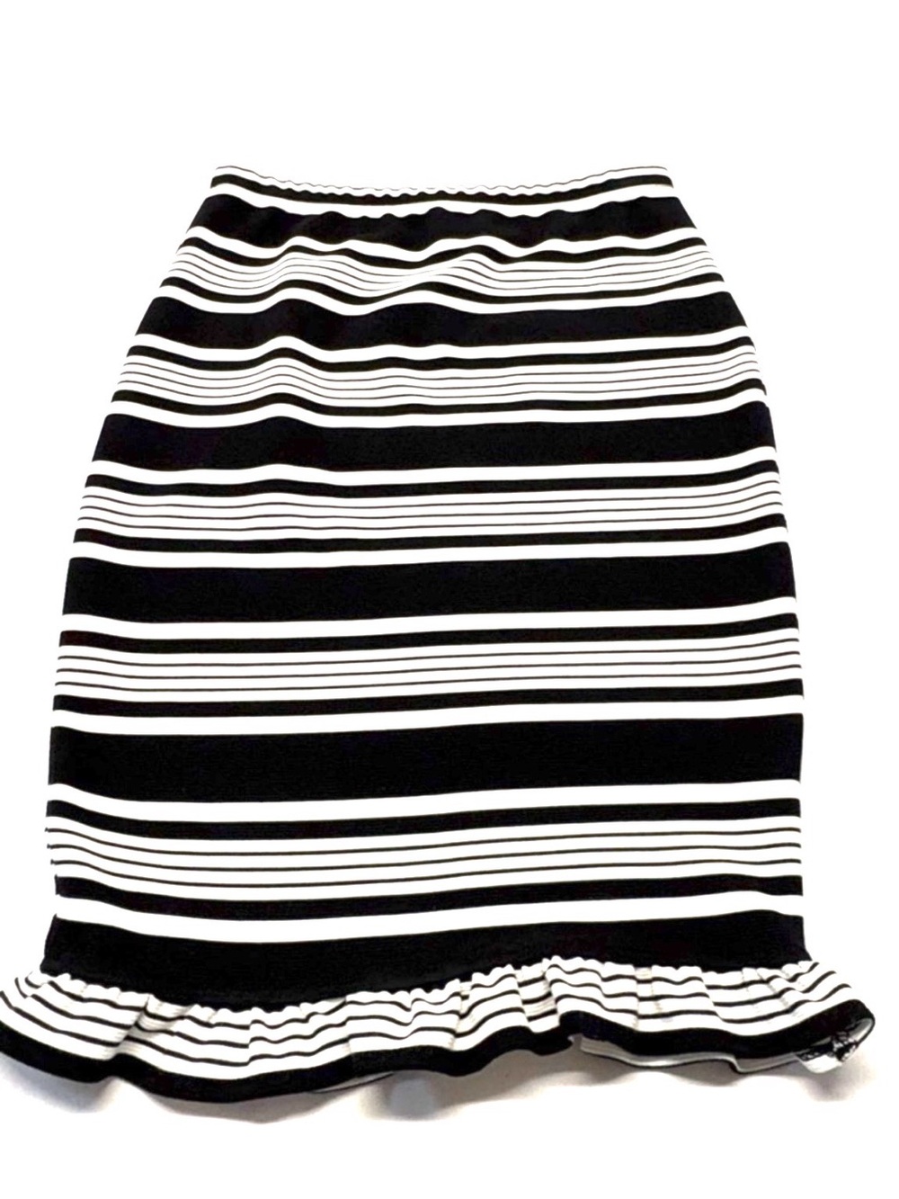 Max Studio Black White Striped Ruffle Hem Knit Pencil Skirt Size S EUC